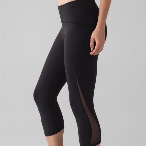 lululemon athletica Pants - Lululemon train times 🍋